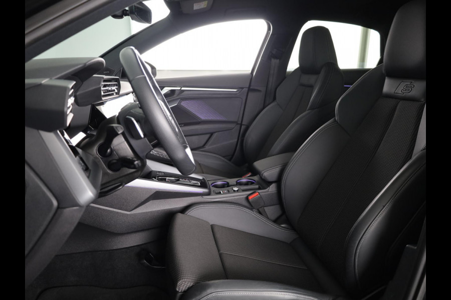 Audi A3 Limousine 35 TFSI S edition 150pk | Panoramadak | Navigatie | 19 inch Lichtmetalen velgen | Licht Pakket | Verlengde garantie