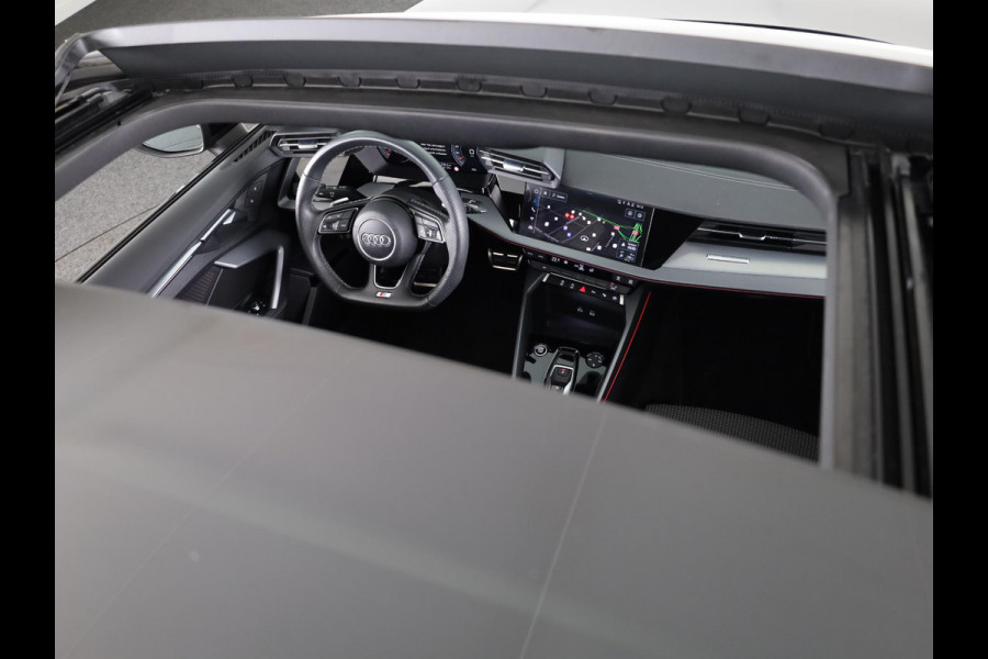 Audi A3 Limousine 35 TFSI S edition 150pk | Panoramadak | Navigatie | 17 inch Lichtmetalen velgen | Licht Pakket | Verlengde garantie