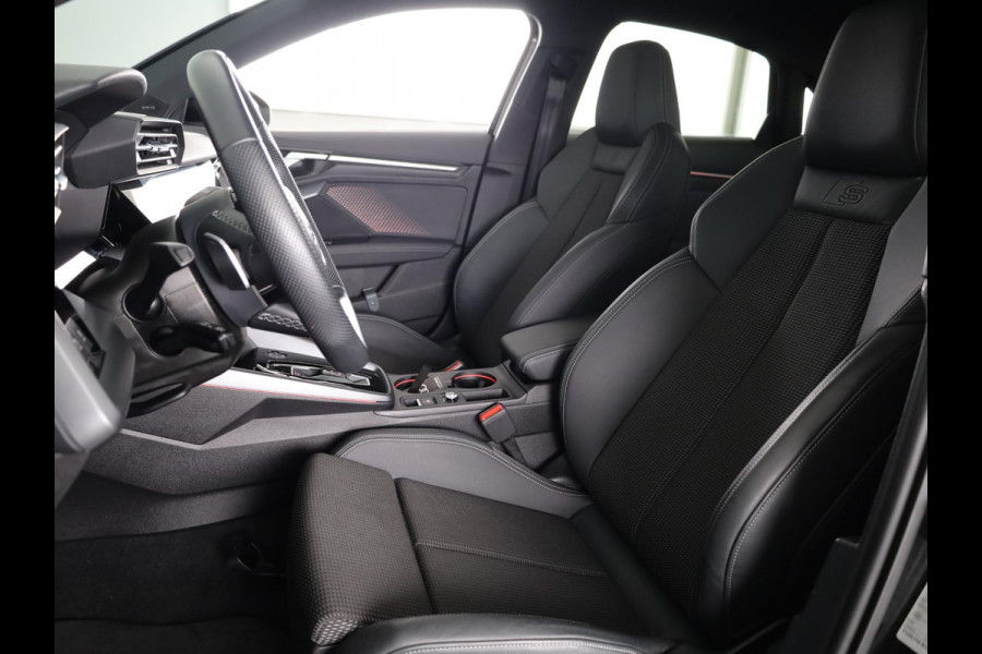 Audi A3 Limousine 35 TFSI S edition 150pk | Panoramadak | Navigatie | 17 inch Lichtmetalen velgen | Licht Pakket | Verlengde garantie