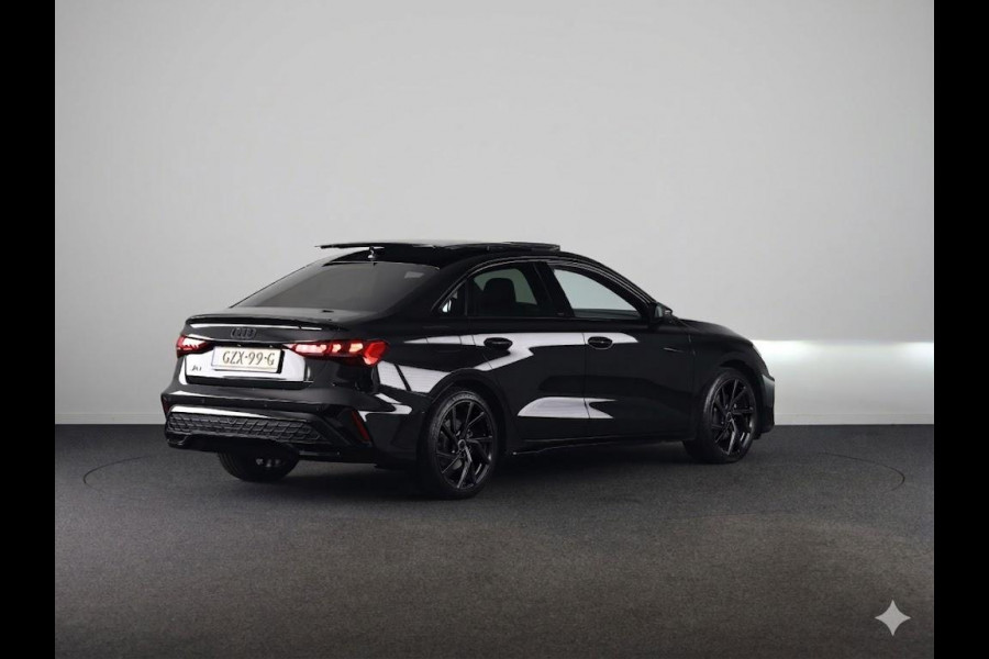 Audi A3 Limousine 35 TFSI S edition 150pk | Panoramadak | Navigatie | 19 inch Lichtmetalen velgen | Licht Pakket | Verlengde garantie