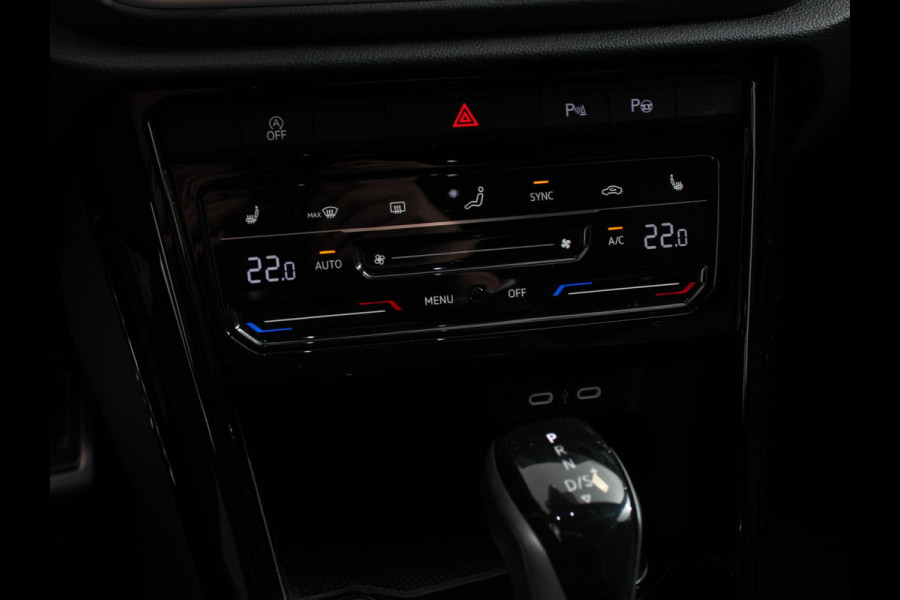 Volkswagen T-Roc 1.5 TSI 150pk DSG R-Line Edition Navigatie Apple Carplay/Android Auto Electrische te openen kofferbak Camera Keyless start Led Dab Adaptieve Cruise Control