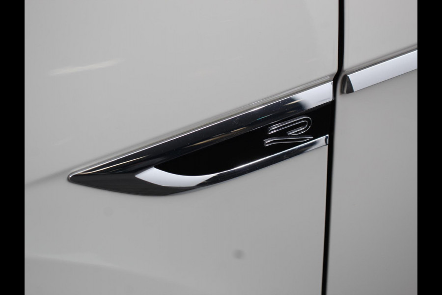 Volkswagen T-Roc 1.5 TSI 150pk DSG R-Line Edition Navigatie Apple Carplay/Android Auto Electrische te openen kofferbak Camera Keyless start Led Dab Adaptieve Cruise Control