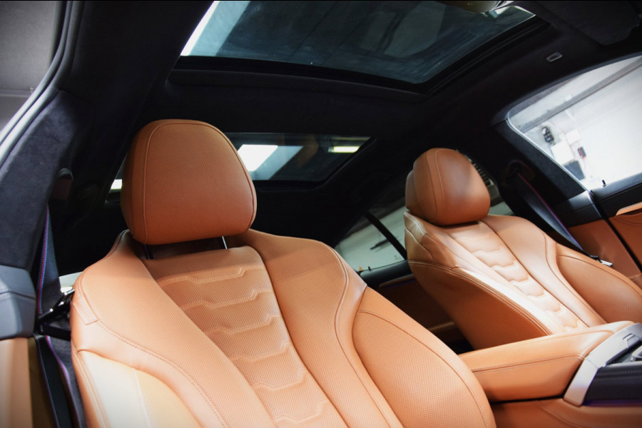 BMW 8 Serie Gran Coupé 840i xDrive High Executive M-Pakket|1e Eig|Org.NL|Panoramadak|Dealer Onderhouden|BTW