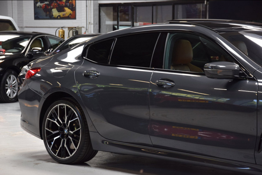 BMW 8 Serie Gran Coupé 840i xDrive High Executive M-Pakket|1e Eig|Org.NL|Panoramadak|Dealer Onderhouden|BTW