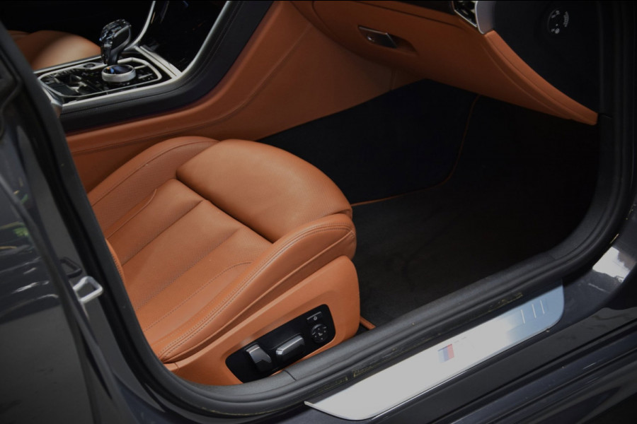BMW 8 Serie Gran Coupé 840i xDrive High Executive M-Pakket|1e Eig|Org.NL|Panoramadak|Dealer Onderhouden|BTW