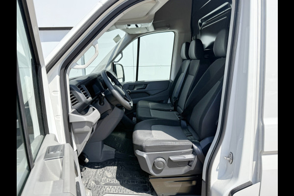 Volkswagen Crafter 2.0 TDI 140PK L3H3 Nieuw Model Virtual Cockpit Climate Control Carplay Camera Parkeersensoren v+a