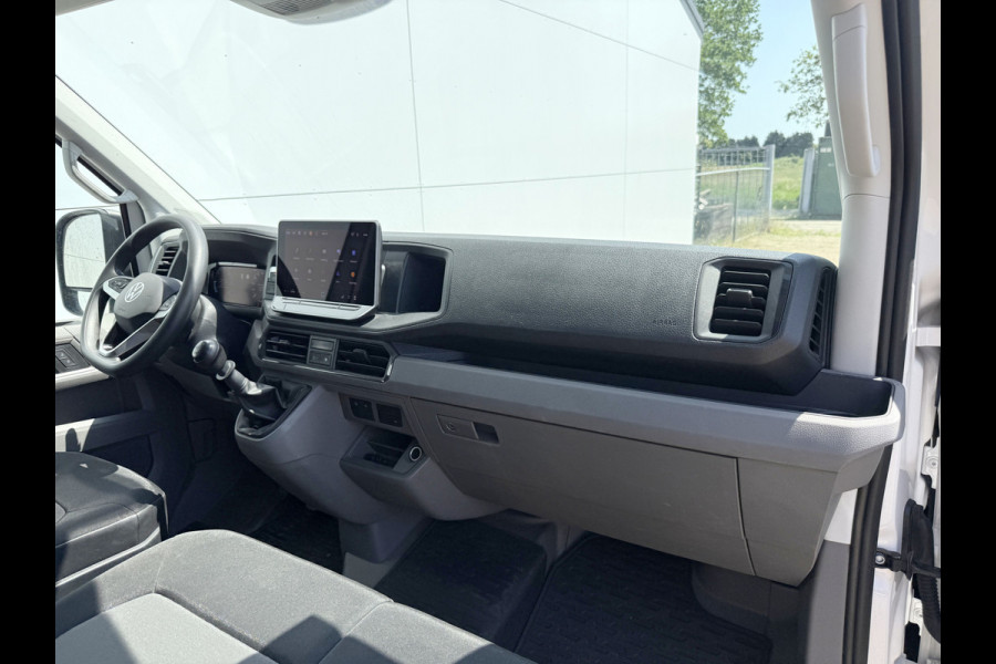 Volkswagen Crafter 2.0 TDI 140PK L3H3 Nieuw Model Virtual Cockpit Climate Control Carplay Camera Parkeersensoren v+a