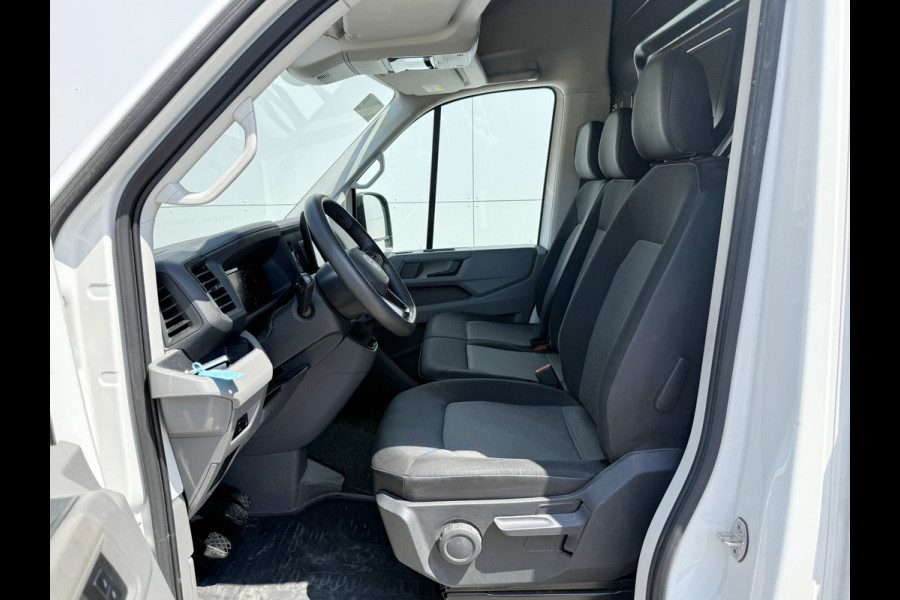 Volkswagen Crafter 2.0 TDI 140PK L3H3 Nieuw Model Virtual Cockpit Climate Control Carplay Camera Parkeersensoren v+a