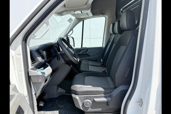 Volkswagen Crafter 2.0 TDI 140PK L3H3 Nieuw Model Virtual Cockpit Climate Control Carplay Camera Parkeersensoren v+a