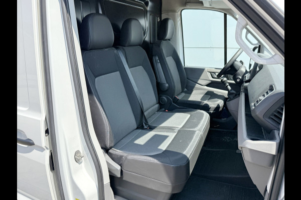 Volkswagen Crafter 2.0 TDI 140PK L3H3 Nieuw Model Virtual Cockpit Climate Control Carplay Camera Parkeersensoren v+a
