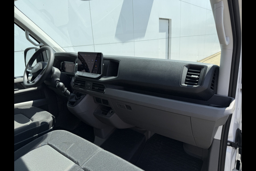 Volkswagen Crafter 2.0 TDI 140PK L3H3 Nieuw Model Virtual Cockpit Climate Control Carplay Camera Parkeersensoren v+a