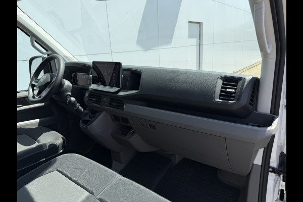 Volkswagen Crafter 2.0 TDI 140PK L3H3 Nieuw Model Virtual Cockpit Climate Control Carplay Camera Parkeersensoren v+a
