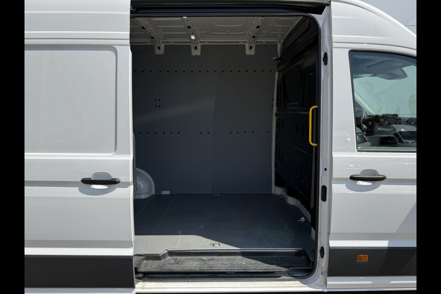 Volkswagen Crafter 2.0 TDI 140PK L3H3 Nieuw Model Virtual Cockpit Climate Control Carplay Camera Parkeersensoren v+a
