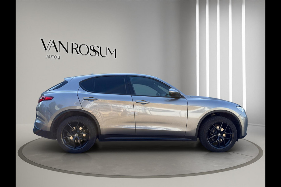 Alfa Romeo Stelvio 2.0 T AWD Super | 20" | Camera | Leder / Sportstoelen | Stuurverw | Elektr. Klep | Afn.Trekhaak | Goed onderhouden |