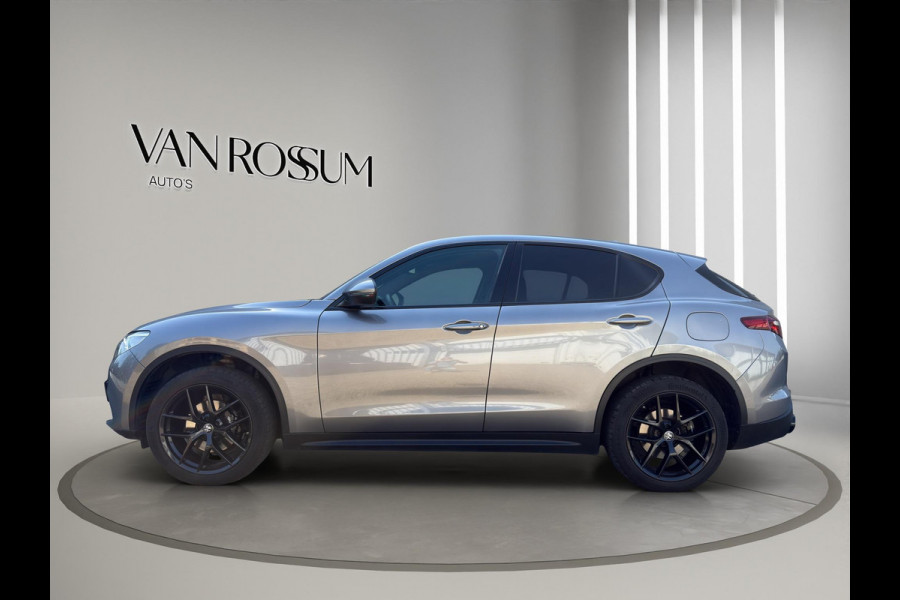 Alfa Romeo Stelvio 2.0 T AWD Super | 20" | Camera | Leder / Sportstoelen | Stuurverw | Elektr. Klep | Afn.Trekhaak | Goed onderhouden |
