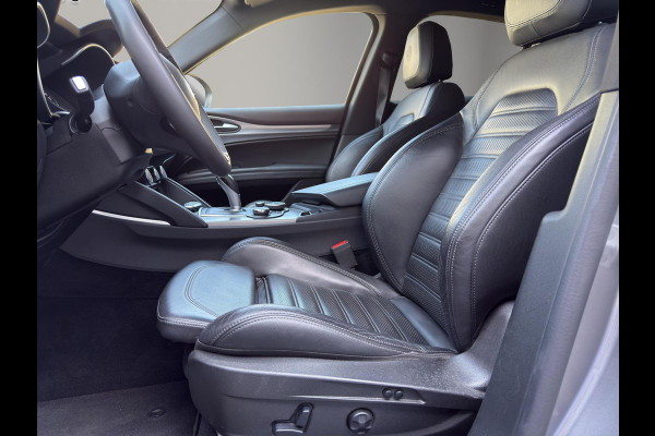 Alfa Romeo Stelvio 2.0 T AWD Super | 20" | Camera | Leder / Sportstoelen | Stuurverw | Elektr. Klep | Afn.Trekhaak | Goed onderhouden |