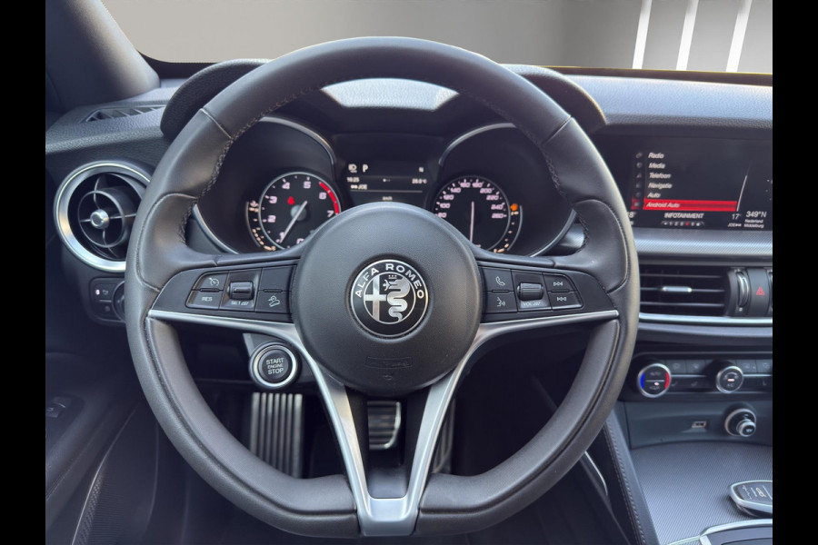Alfa Romeo Stelvio 2.0 T AWD Super | 20" | Camera | Leder / Sportstoelen | Stuurverw | Elektr. Klep | Afn.Trekhaak | Goed onderhouden |
