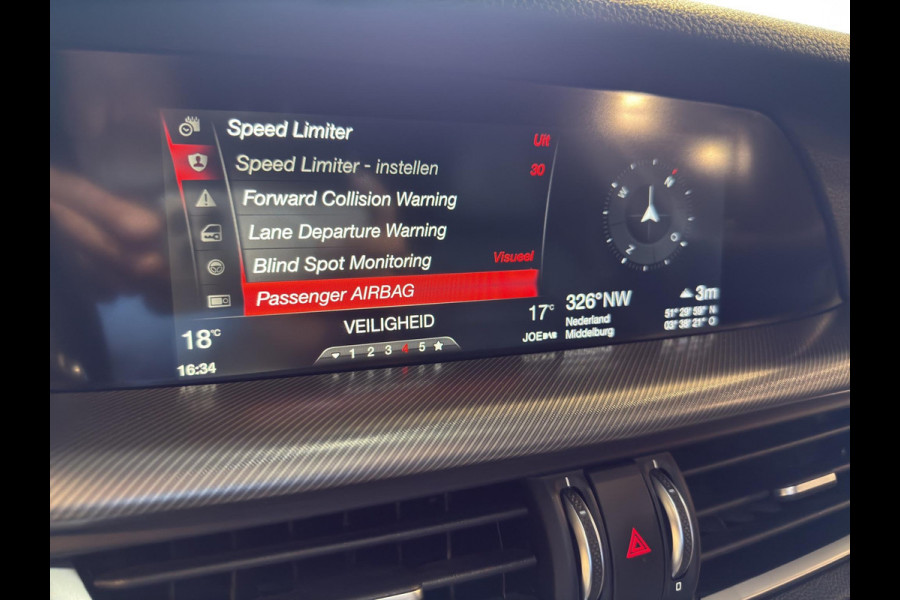 Alfa Romeo Stelvio 2.0 T AWD Super | 20" | Camera | Leder / Sportstoelen | Stuurverw | Elektr. Klep | Afn.Trekhaak | Goed onderhouden |