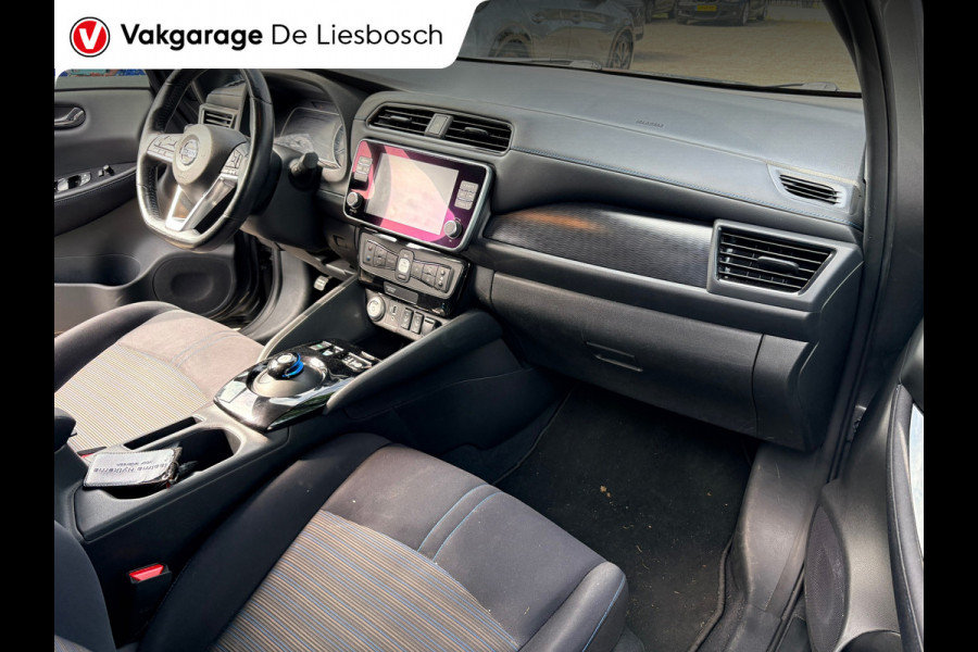 Nissan Leaf N-Connecta 40 kWh soh 91% / camera / Navigatie / cruisecontrol /