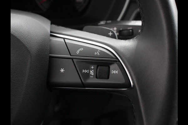Audi A4 Avant 40 TFSI 205pk Automaat S Line Plus