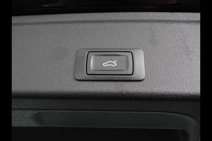 Audi A4 Avant 40 TFSI 205pk Automaat S Line Plus