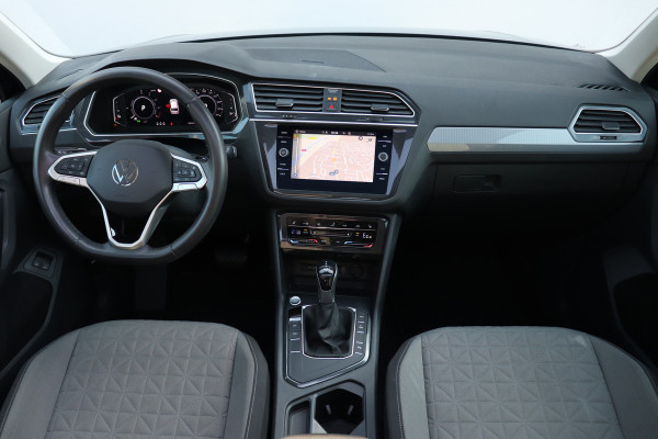 Volkswagen Tiguan 1.4 TSI eHybrid PHEV Trekhaak Pano ACC
