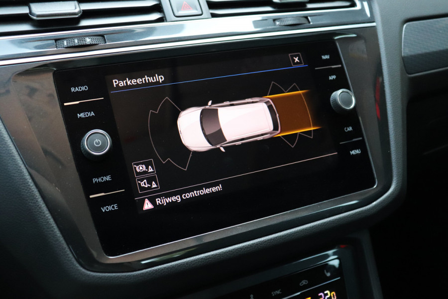 Volkswagen Tiguan 1.4 TSI eHybrid PHEV Trekhaak Pano ACC