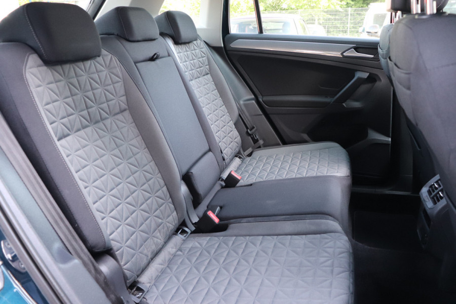 Volkswagen Tiguan 1.4 TSI eHybrid PHEV Trekhaak Pano ACC