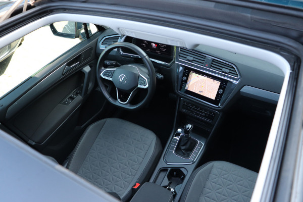 Volkswagen Tiguan 1.4 TSI eHybrid PHEV Trekhaak Pano ACC