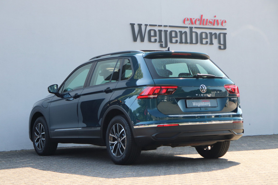 Volkswagen Tiguan 1.4 TSI eHybrid PHEV Trekhaak Pano ACC