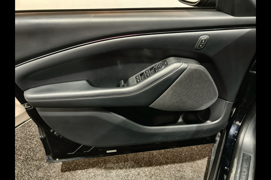 Ford Mustang Mach-E Extended RWD 98 kWh | Cruise control adaptief | Leder interieur | Verwarmde stoelen en stuur | Soh (batterijcheck) Waarde 93,3 %
