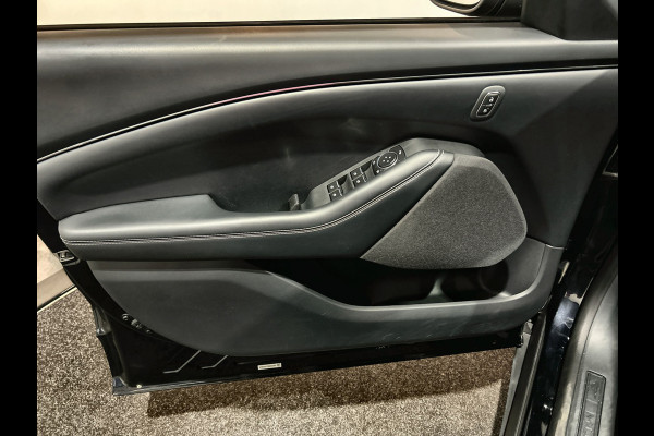 Ford Mustang Mach-E Extended RWD 98 kWh | Cruise control adaptief | Leder interieur | Verwarmde stoelen en stuur | Soh (batterijcheck) Waarde 93,3 %