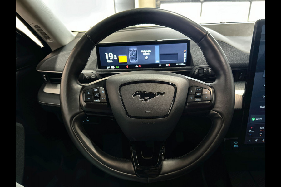 Ford Mustang Mach-E Extended RWD 98 kWh | Cruise control adaptief | Leder interieur | Verwarmde stoelen en stuur | Soh (batterijcheck) Waarde 93,3 %