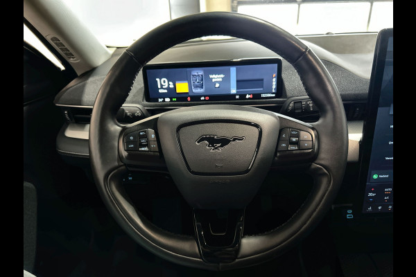 Ford Mustang Mach-E Extended RWD 98 kWh | Cruise control adaptief | Leder interieur | Verwarmde stoelen en stuur | Soh (batterijcheck) Waarde 93,3 %