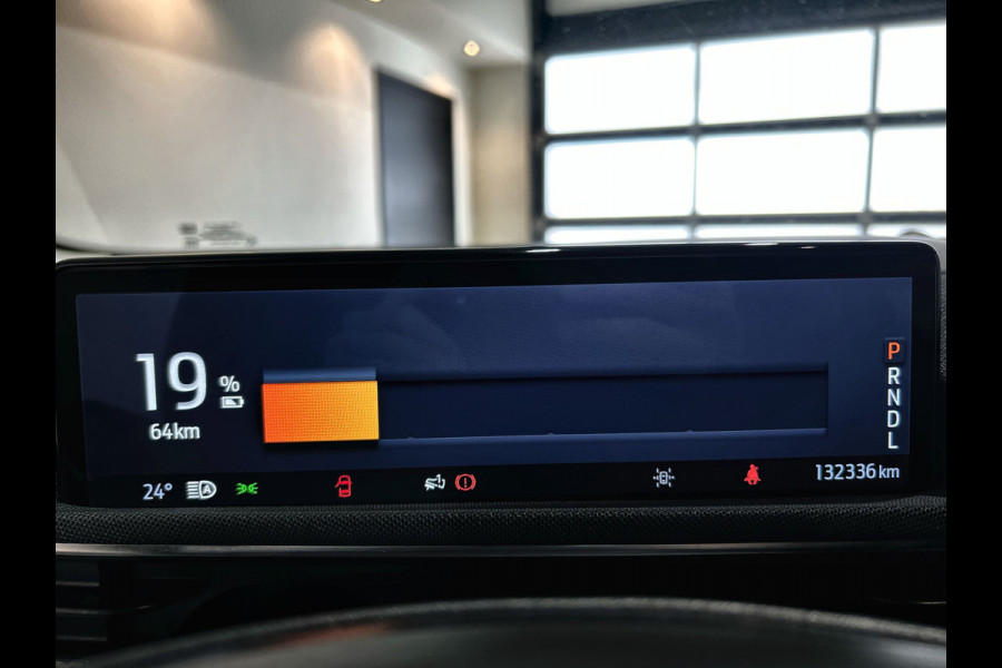 Ford Mustang Mach-E Extended RWD 98 kWh | Cruise control adaptief | Leder interieur | Verwarmde stoelen en stuur | Soh (batterijcheck) Waarde 93,3 %