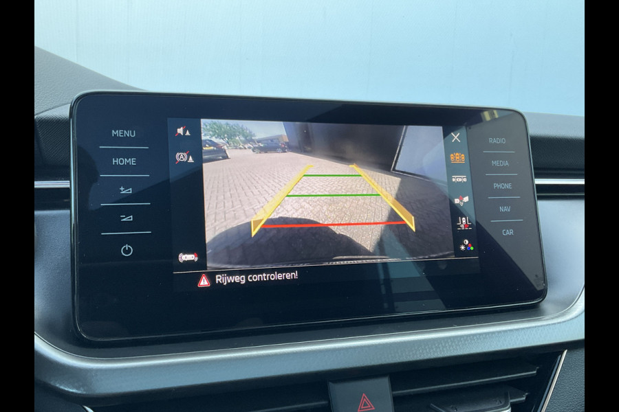 Škoda Kamiq 1.0 TSI Automaat Adapt.Cruise Carplay Pano Stoelverw. Business Edition