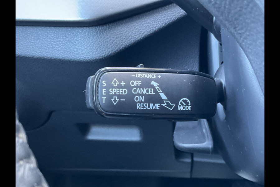 Škoda Kamiq 1.0 TSI Automaat Adapt.Cruise Carplay Pano Stoelverw. Business Edition
