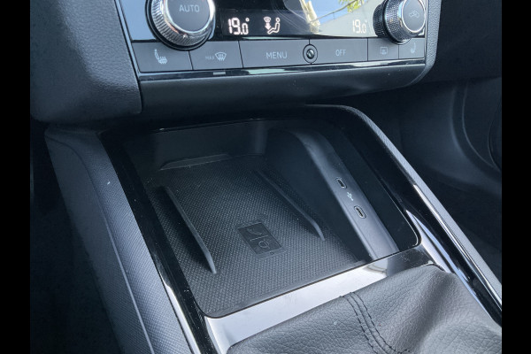 Škoda Kamiq 1.0 TSI Automaat Adapt.Cruise Carplay Pano Stoelverw. Business Edition