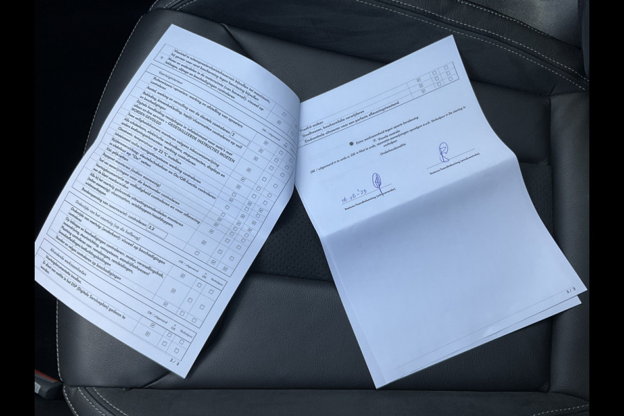 Škoda Kamiq 1.0 TSI Automaat Adapt.Cruise Carplay Pano Stoelverw. Business Edition
