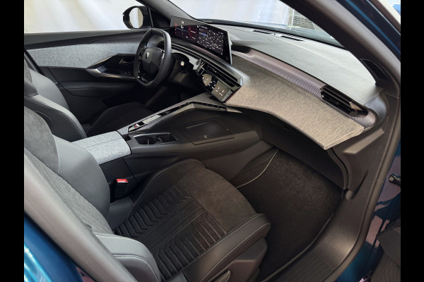 Peugeot 5008 1.2 HYBRID 145 GT NIEUWE AUTO 7PERS OPENDAK STOEL/STUUR VERW. ELEK.KLEP LED 7P 7 Persoons