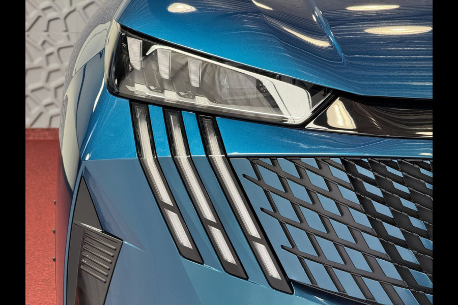 Peugeot 5008 1.2 HYBRID 145 GT NIEUWE AUTO 7PERS OPENDAK STOEL/STUUR VERW. ELEK.KLEP LED 7P 7 Persoons