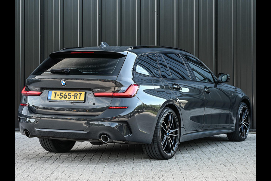 BMW 3 Serie Touring 330e High Executive | M-Sport | Panoramadak | Hifi | ACC | Stoelverwarming | Ambienteverlichting | Keyless | PDC V+A