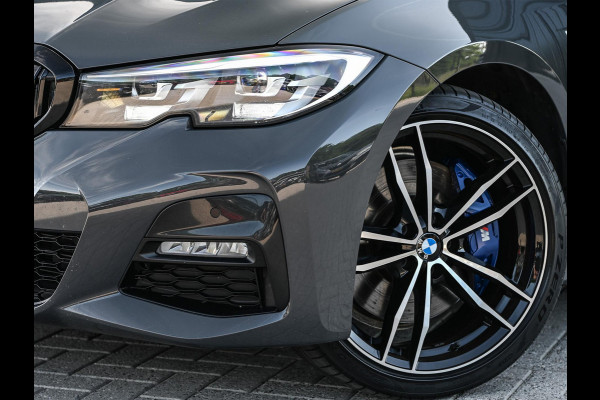 BMW 3 Serie Touring 330e High Executive | M-Sport | Panoramadak | Hifi | ACC | Stoelverwarming | Ambienteverlichting | Keyless | PDC V+A