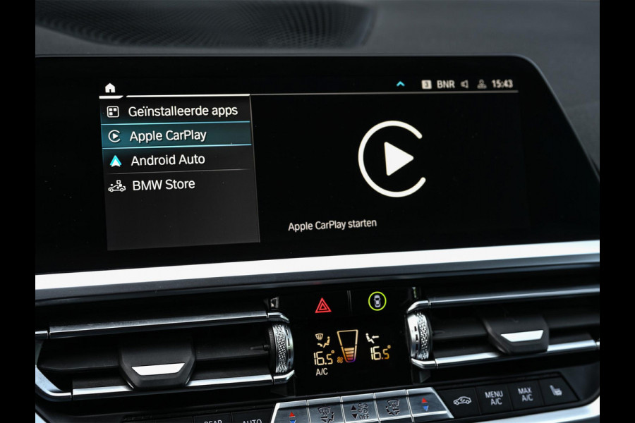 BMW 3 Serie Touring 330e High Executive | M-Sport | Panoramadak | Hifi | ACC | Stoelverwarming | Ambienteverlichting | Keyless | PDC V+A