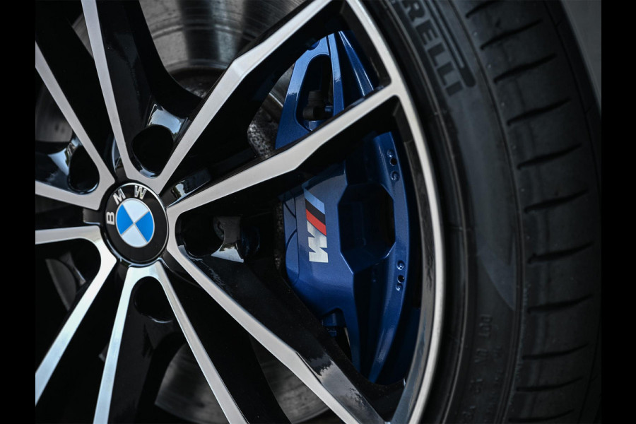 BMW 3 Serie Touring 330e High Executive | M-Sport | Panoramadak | Hifi | ACC | Stoelverwarming | Ambienteverlichting | Keyless | PDC V+A
