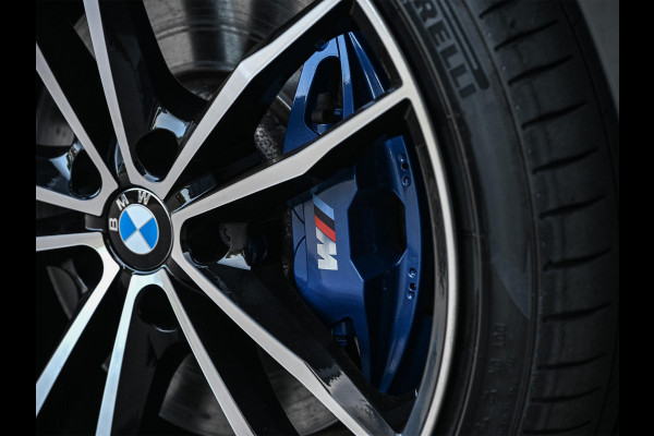 BMW 3 Serie Touring 330e High Executive | M-Sport | Panoramadak | Hifi | ACC | Stoelverwarming | Ambienteverlichting | Keyless | PDC V+A
