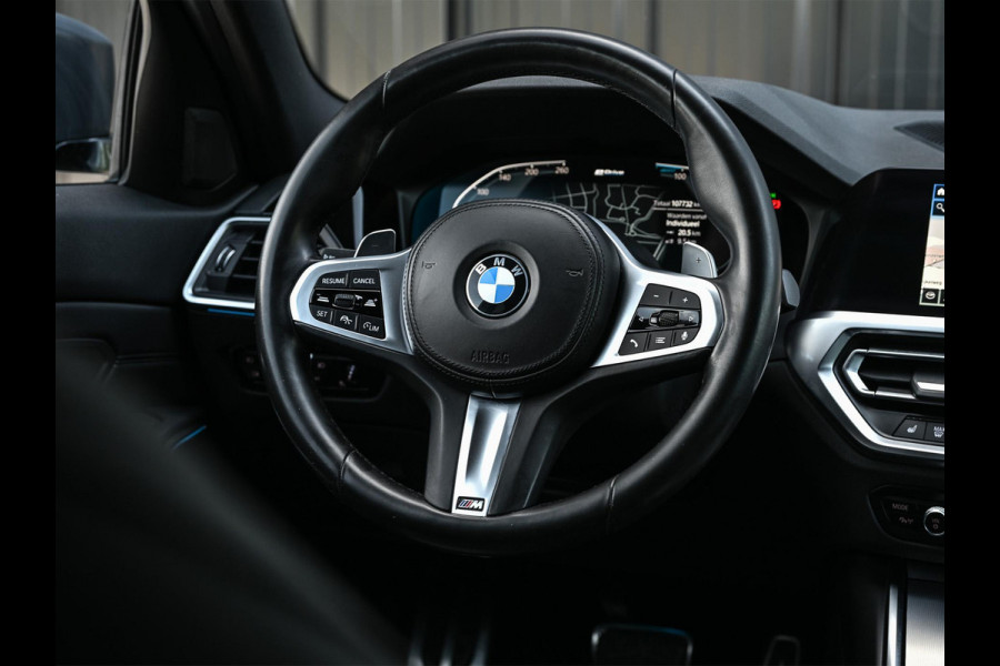 BMW 3 Serie Touring 330e High Executive | M-Sport | Panoramadak | Hifi | ACC | Stoelverwarming | Ambienteverlichting | Keyless | PDC V+A
