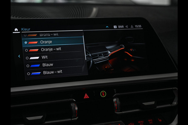 BMW 3 Serie Touring 330e High Executive | M-Sport | Panoramadak | Hifi | ACC | Stoelverwarming | Ambienteverlichting | Keyless | PDC V+A