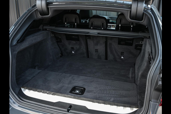 BMW 3 Serie Touring 330e High Executive | M-Sport | Panoramadak | Hifi | ACC | Stoelverwarming | Ambienteverlichting | Keyless | PDC V+A