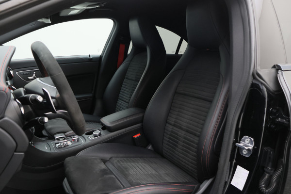 Mercedes-Benz CLA-Klasse AMG 45 4MATIC Memory, Sfeerverlichting, Harmen & Kardon, Apple Carplay, ACC, 19"